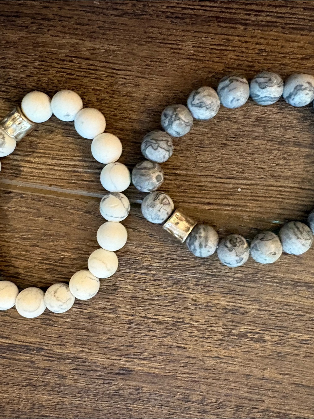 Source Unknown Marble Bead Stretch Bracelets in White and Gray og price unknown